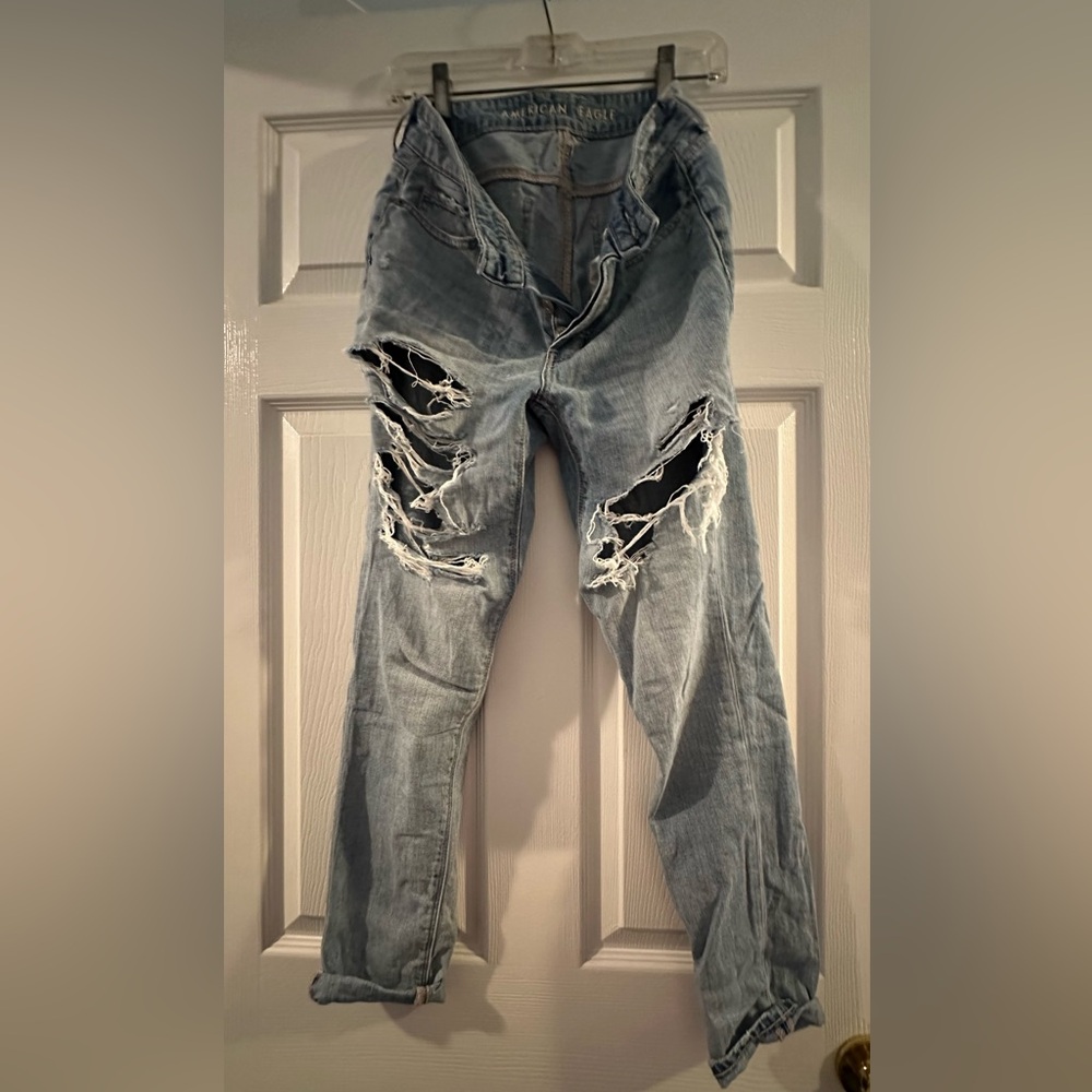 American Eagle Women Ripped Jeans